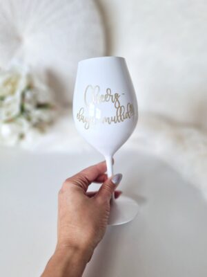 Oma tekstiga veinipokaal (must või valge)