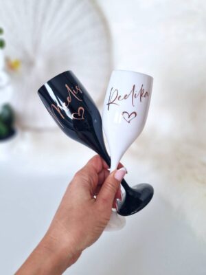Nimeline shampusepokaal (must või valge)